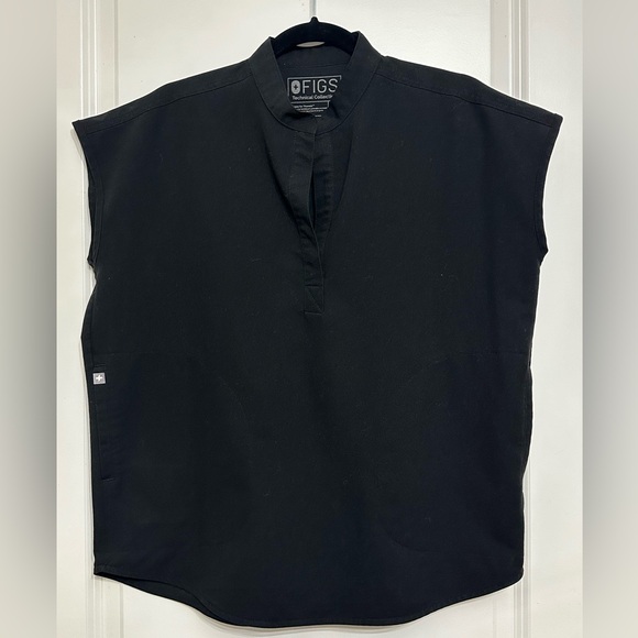 FIGS | Black Rafaela Oversized Scrub Top | Size Extra Small - Picture 3 of 5